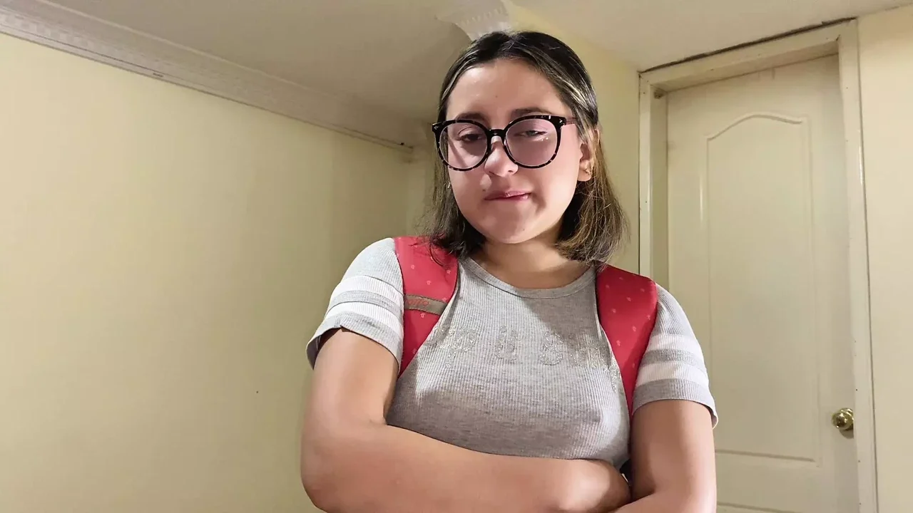 Classmate Surprise: Unexpected Act – Amateur HD