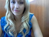 Amateur Blonde Solo Webcam Performance – HD Streaming