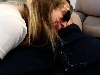 Blonde Babe Faces Extreme Bukkake Before Work – HD Viewing