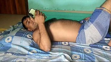 College Girlfriend Teases Boyfriend in PG Room – Online HD View