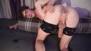 Dominant Bottom Roleplay: An Engaging Adult Scene in HD