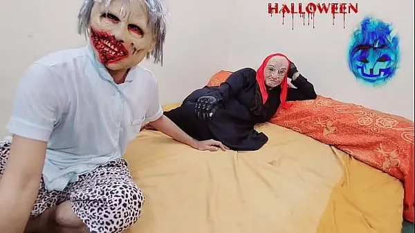 Halloween Special: Ghost Lady & Zombie BBW in Anal Doggystyle