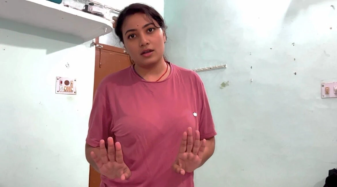 Intimate Night: Big Sister’s Anger and Shared Bed – Hindi Audio