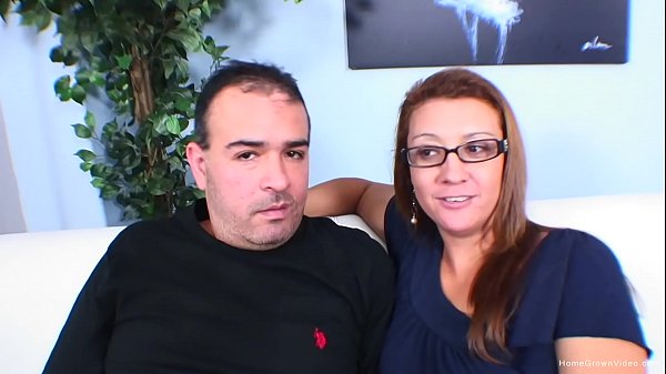 Intimate HD Session: Passionate MILF and Husband’s Private Encounter
