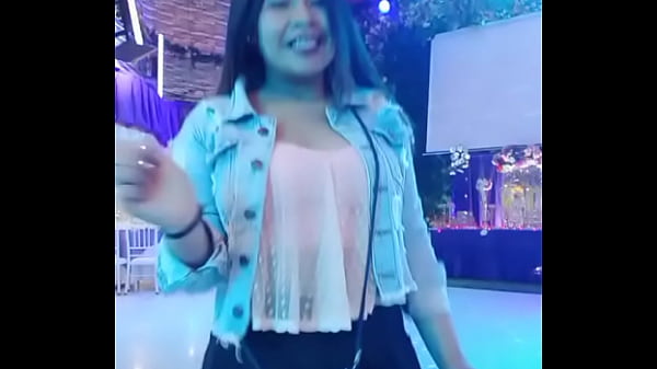 Chica Hermosa: Captivating Beauty and Seduction