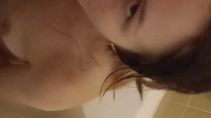 Teen Throat Fucked in Shower After Class – Amateur HD