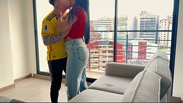 FILTRAN VIDEO CASERO DE PAREJA COLOMBIANA ENAMORADA HACIENDO EL AMOR RICO EN CASA